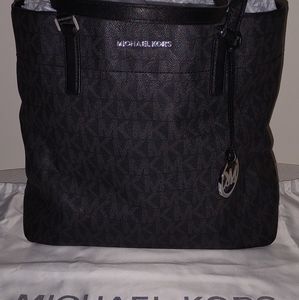 Beautiful Black Michael Kors Tote